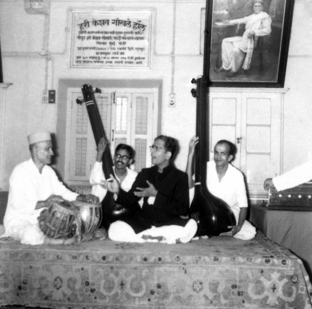 Dr Ashok Da Ranade Guru - Gajanan buwa - concert at Gokhale Hall